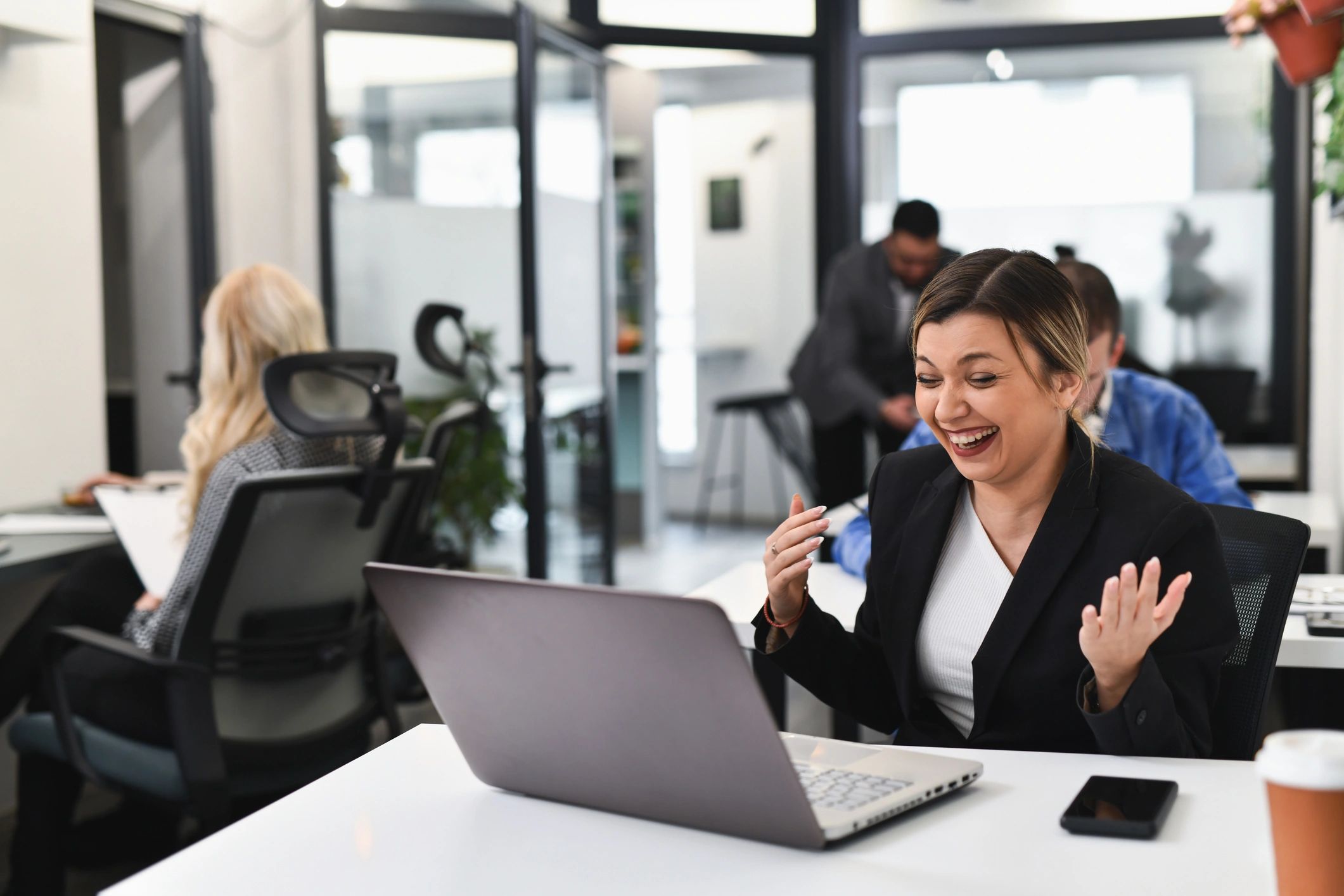 business testimonial happy client technology office